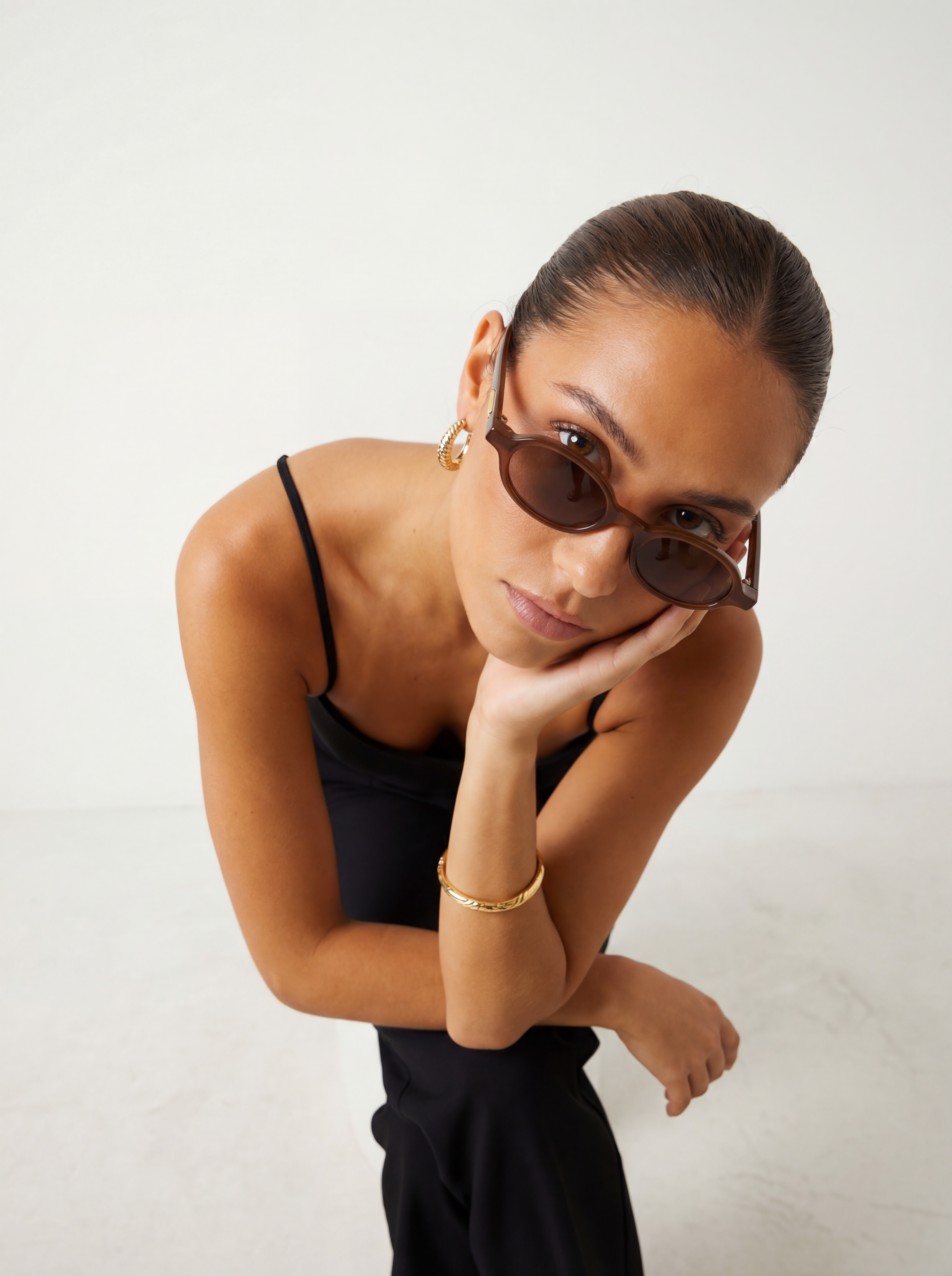 Distorted Glam Sunglasses — example 2 (fashion, AI generation on Cheeppy)