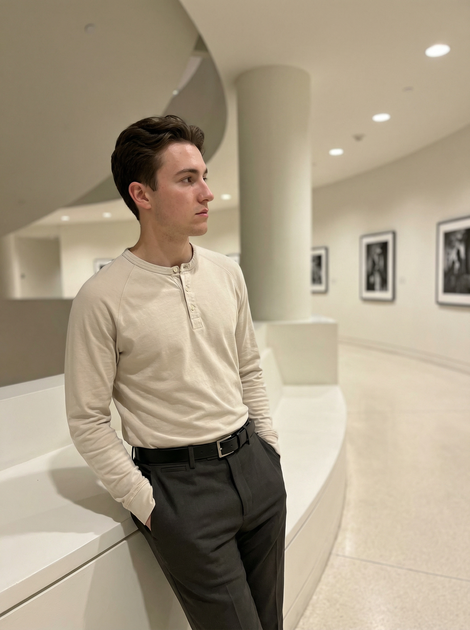 Modern gallery elegance for refined tops and tailored pants — example 2 (fashion, AI generation on Cheeppy)