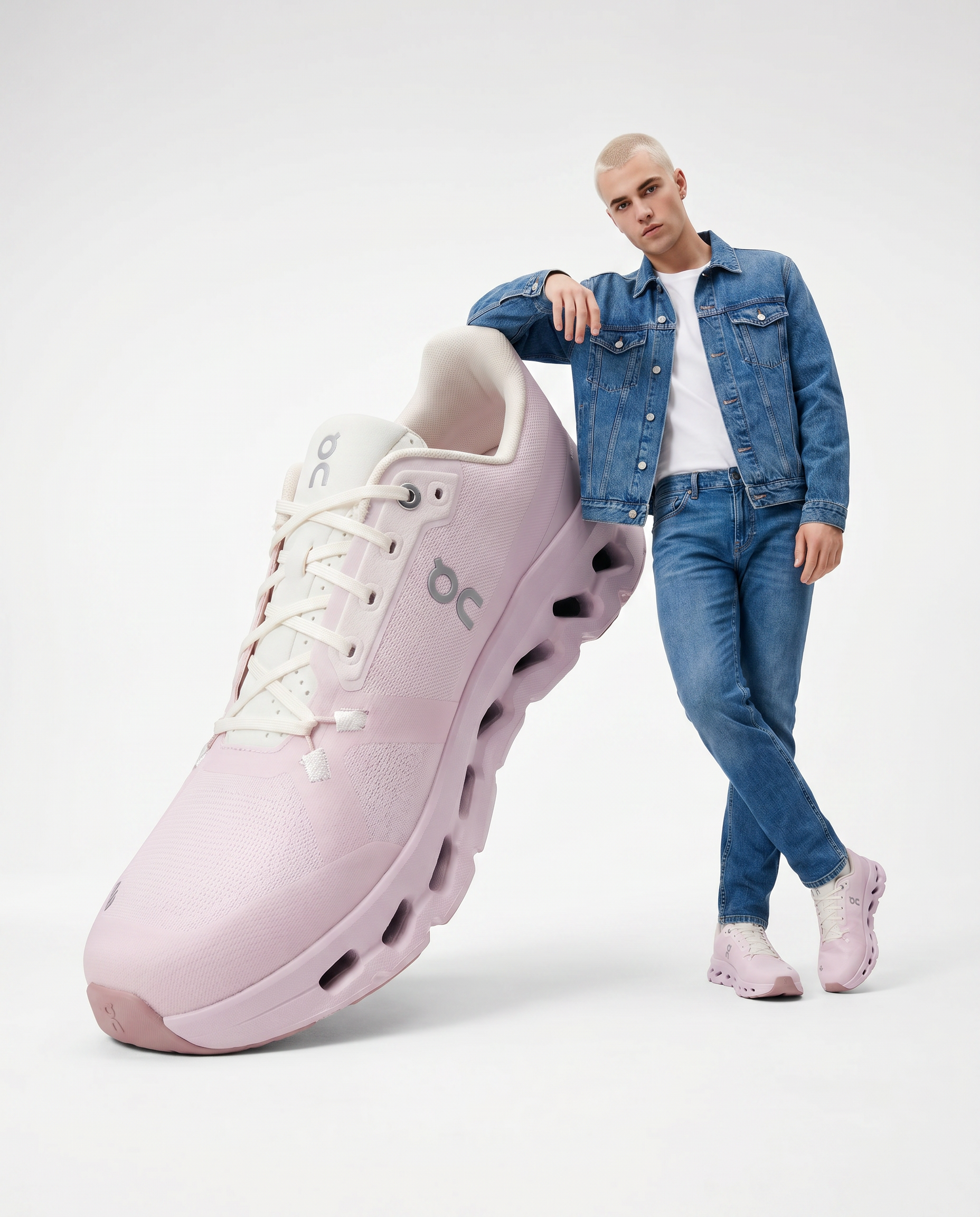 Oversized Sneaker Look — example 1 (fashion, AI generation on Cheeppy)