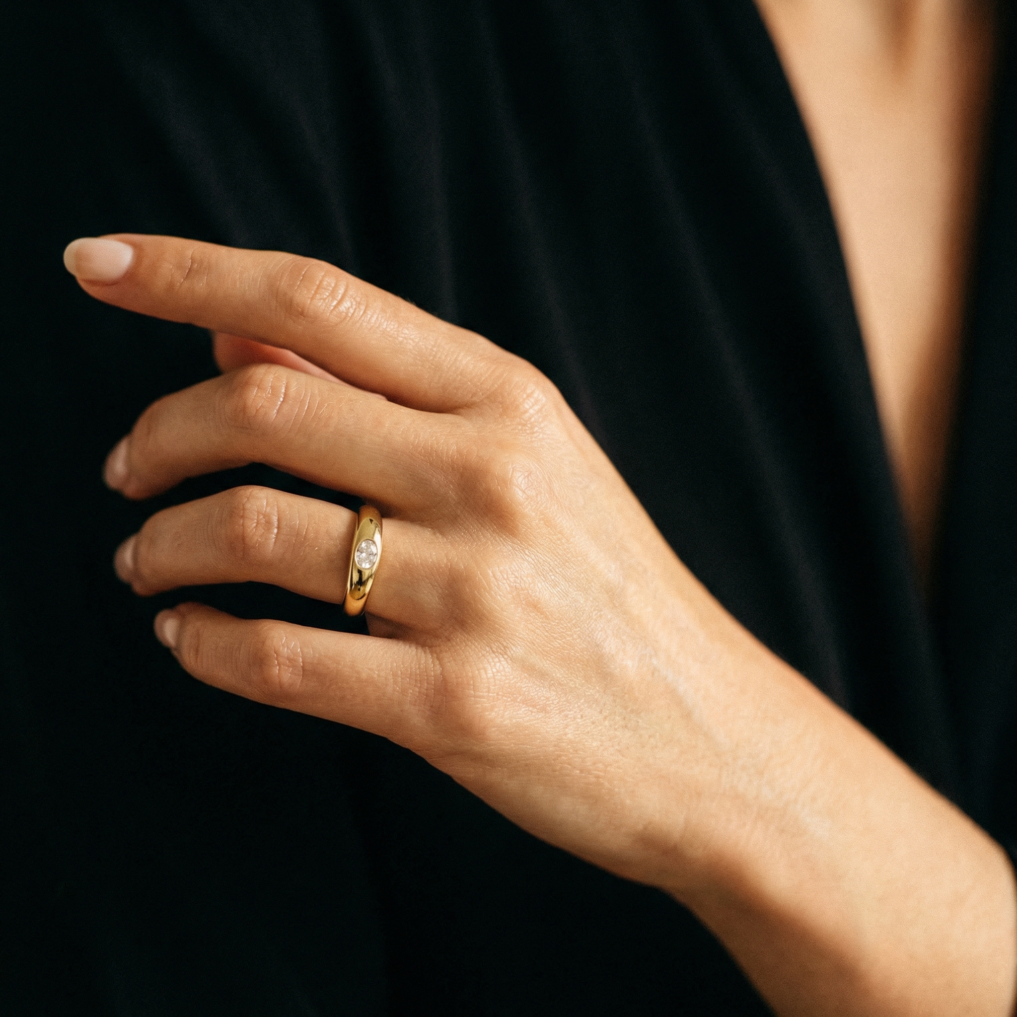 Modern Fine Jewelry — cover image, jewelry style by pixlkraft