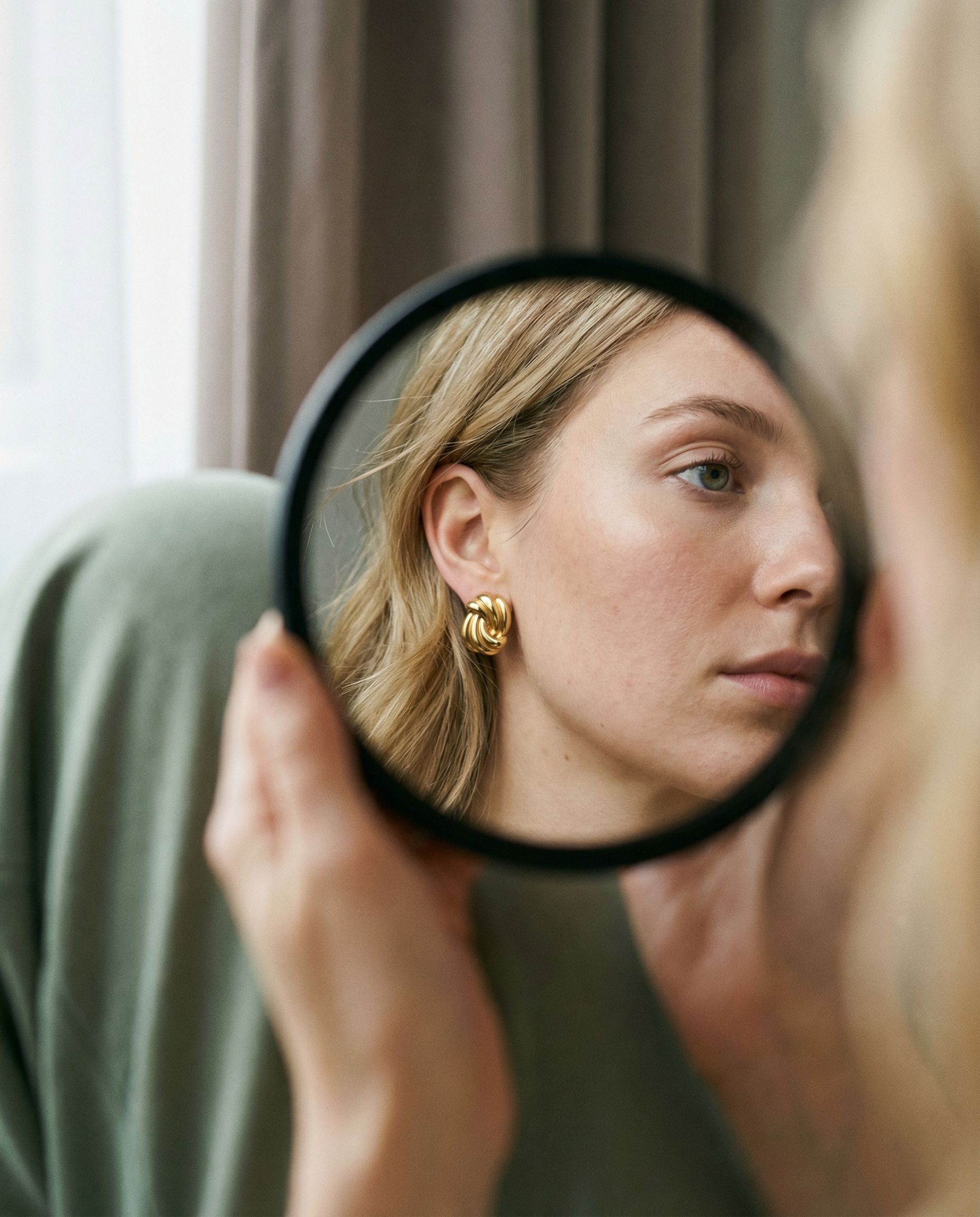 Minimal Editorial Jewelry — cover image, jewelry style by pixlkraft